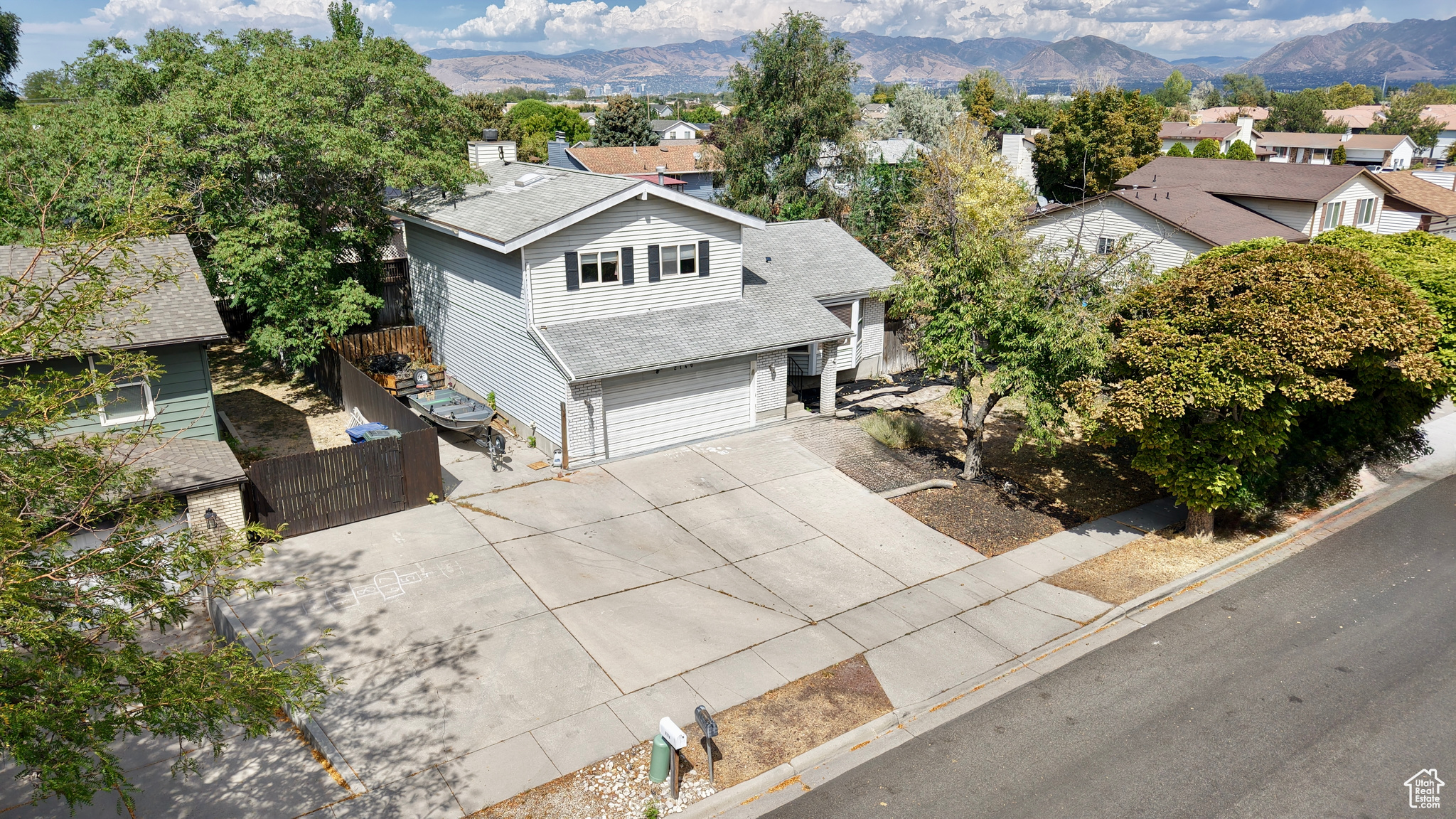 BRIARWOOD - Residential