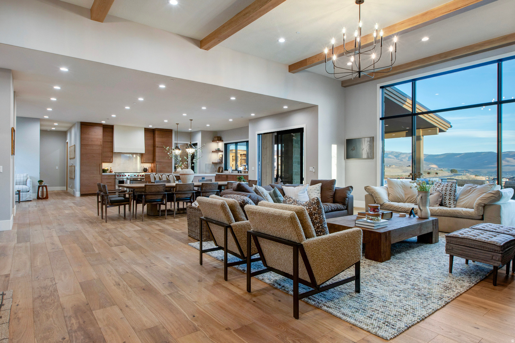 RED LEDGES - Residential