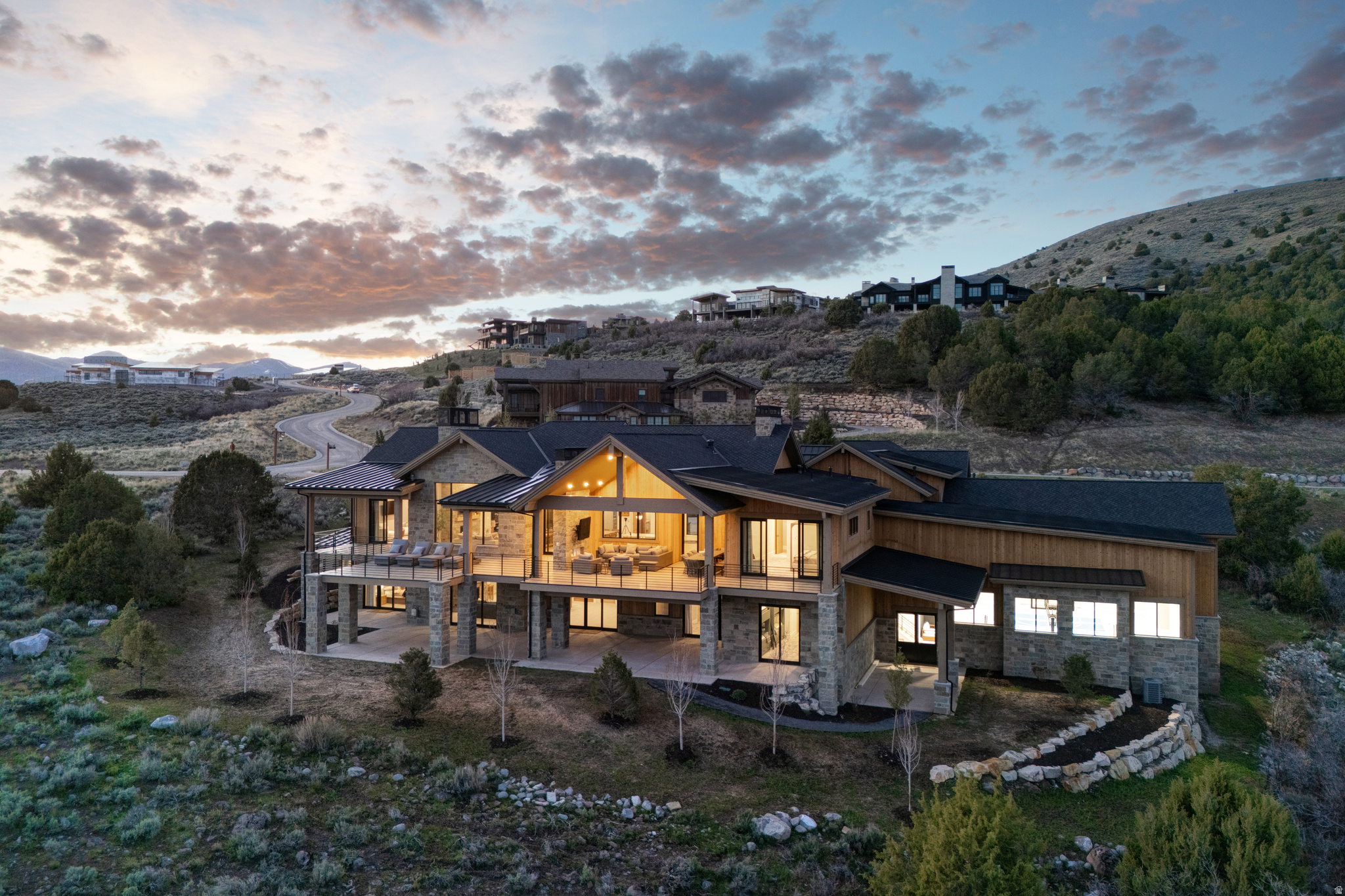 RED LEDGES - Residential