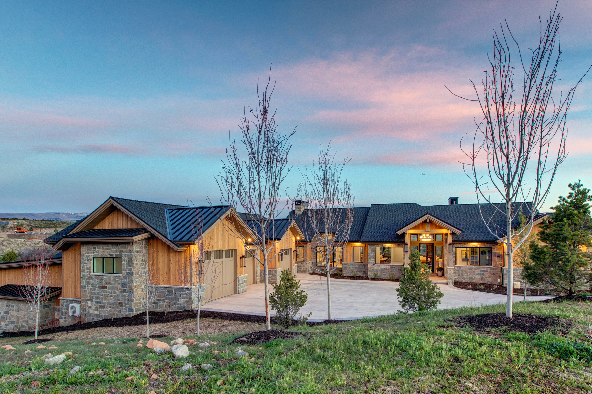 RED LEDGES - Residential