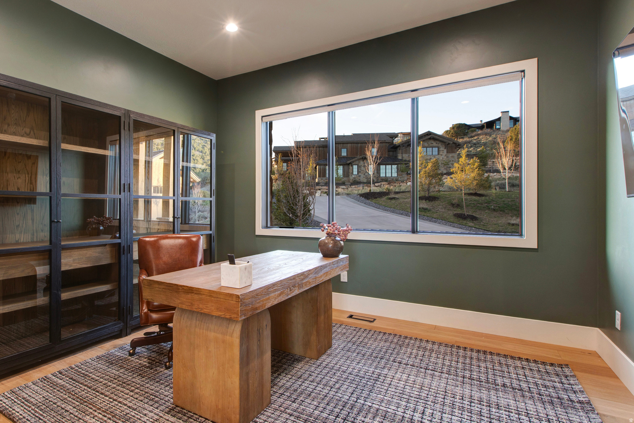 RED LEDGES - Residential