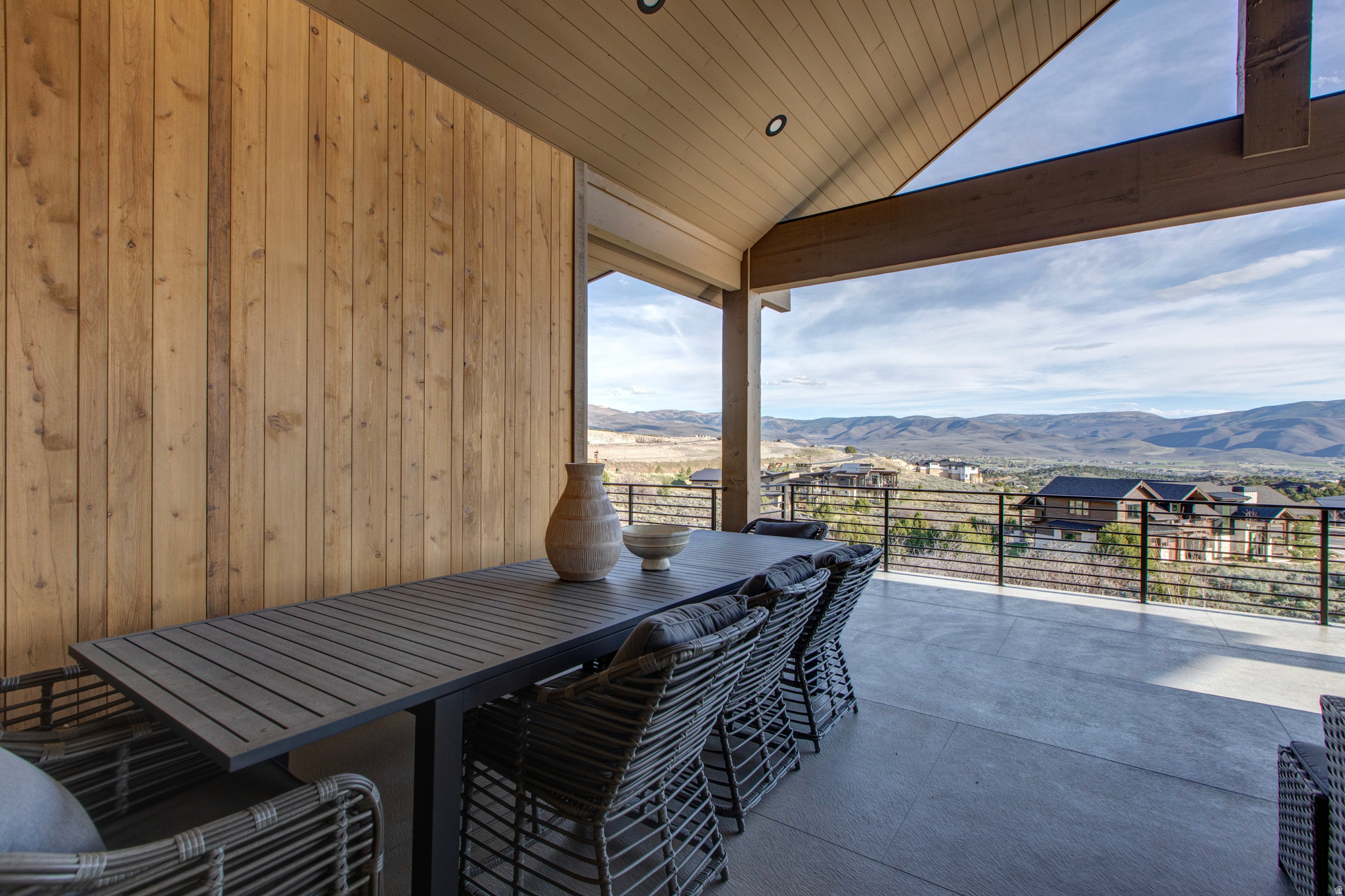 RED LEDGES - Residential