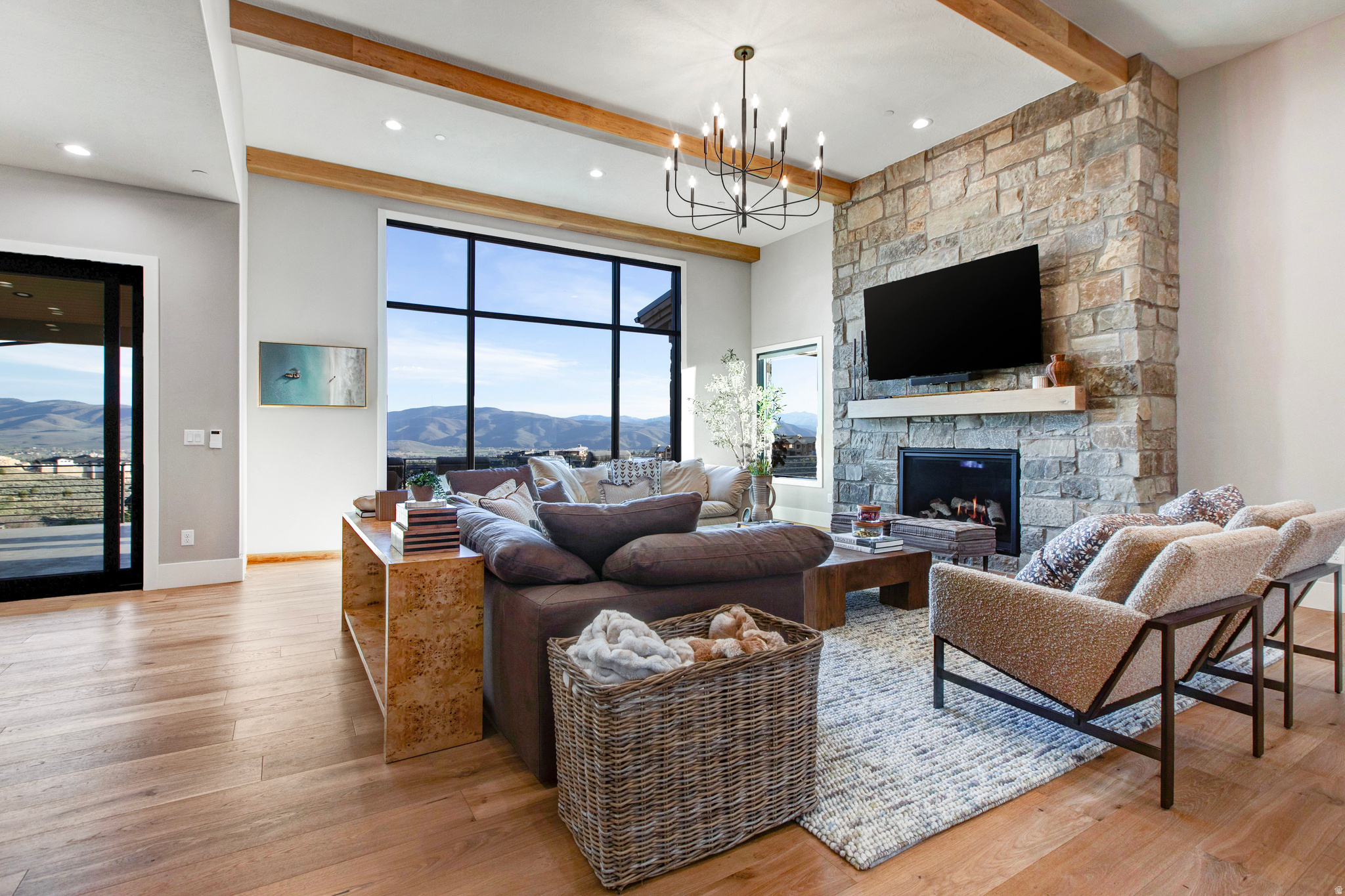 RED LEDGES - Residential