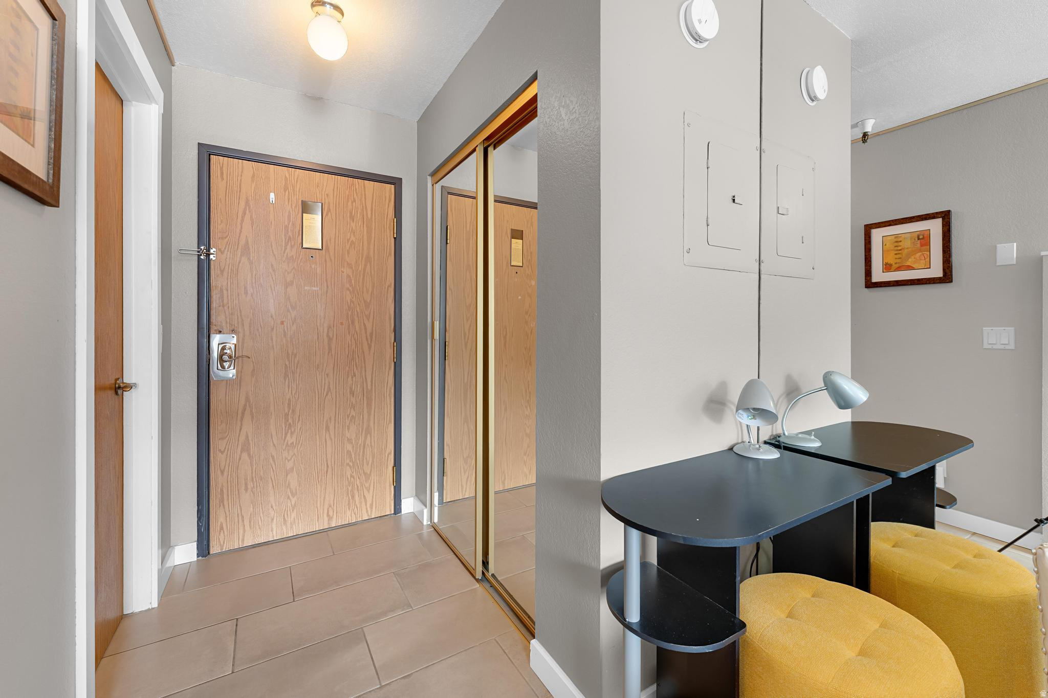 CARRIAGE HOUSE CONDOMINIUMS - Residential