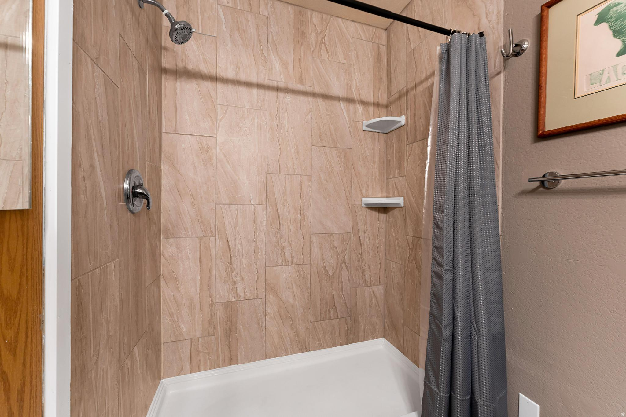 CARRIAGE HOUSE CONDOMINIUMS - Residential