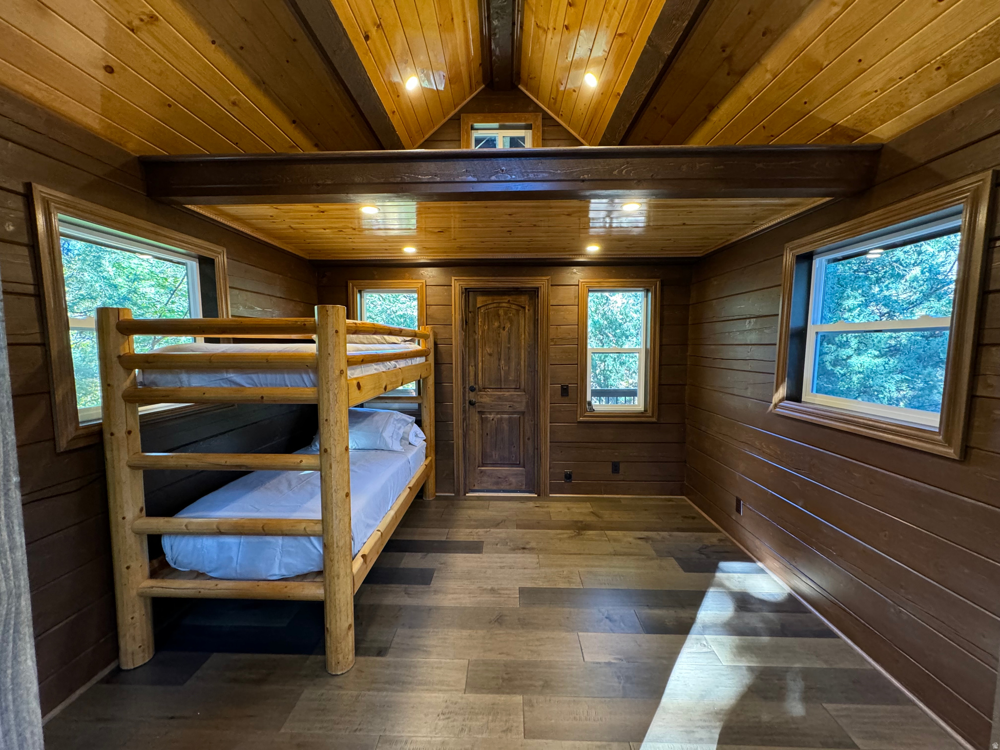 SPRING CREEK ESTATES - Land