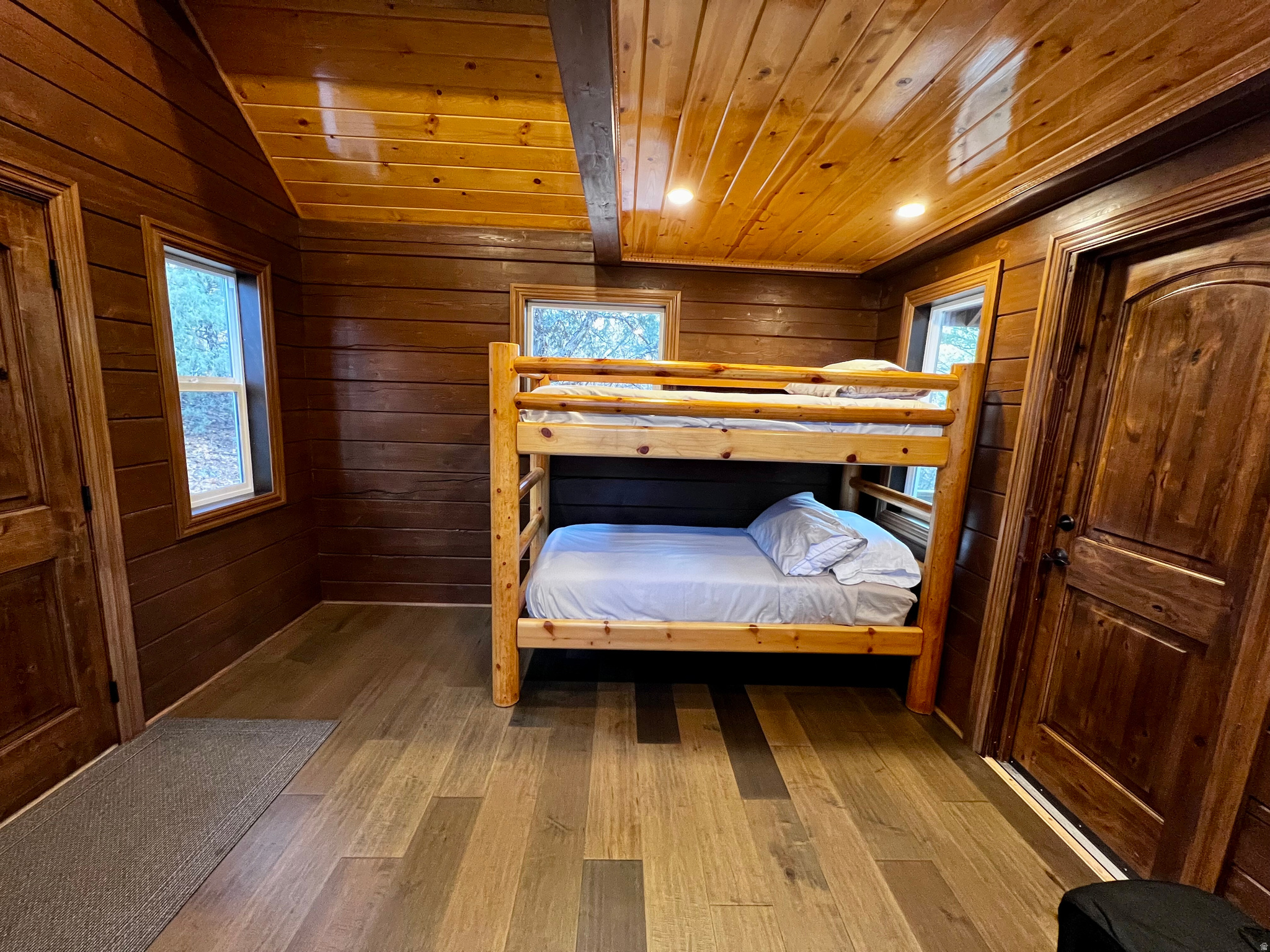 SPRING CREEK ESTATES - Land