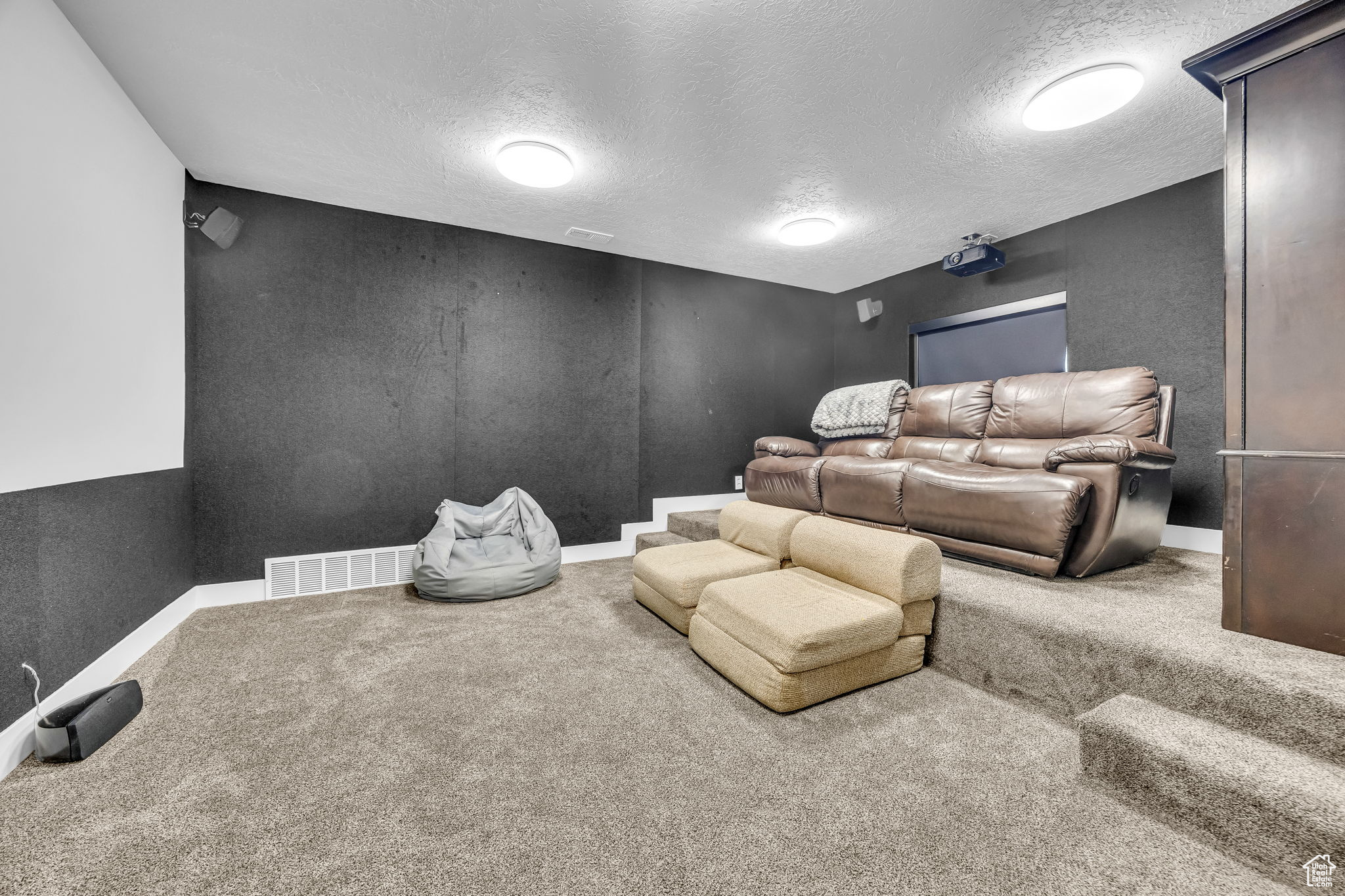 2787 S Village Court Rd Rd, Saratoga Springs, Utah image 44