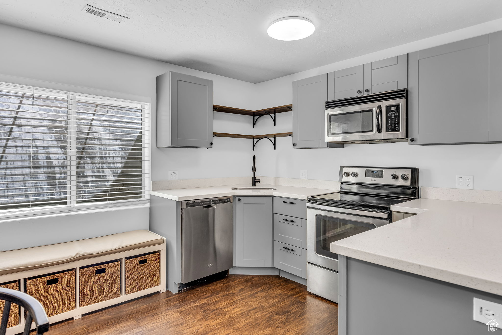 2787 S Village Court Rd Rd, Saratoga Springs, Utah image 39