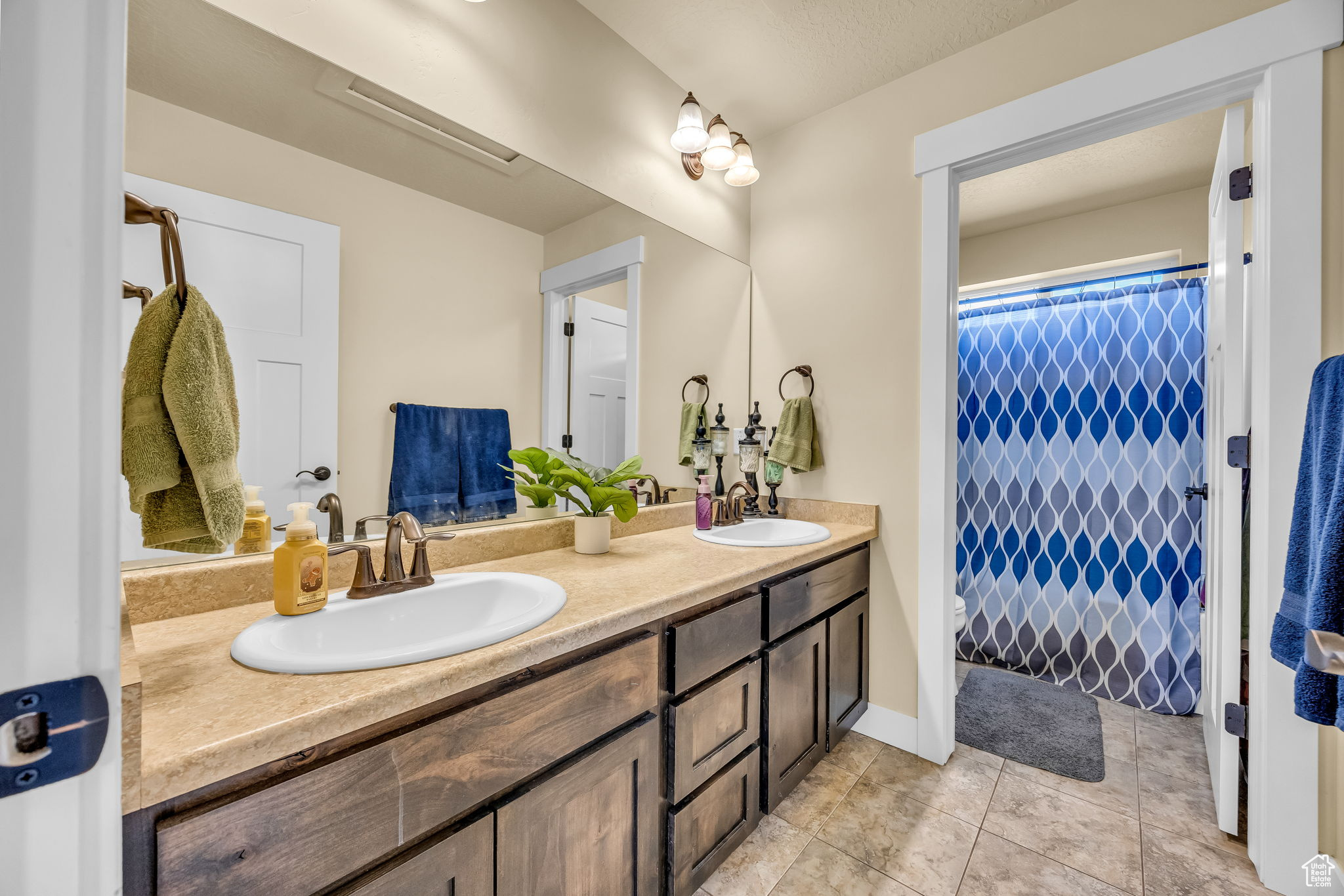 2787 S Village Court Rd Rd, Saratoga Springs, Utah image 31