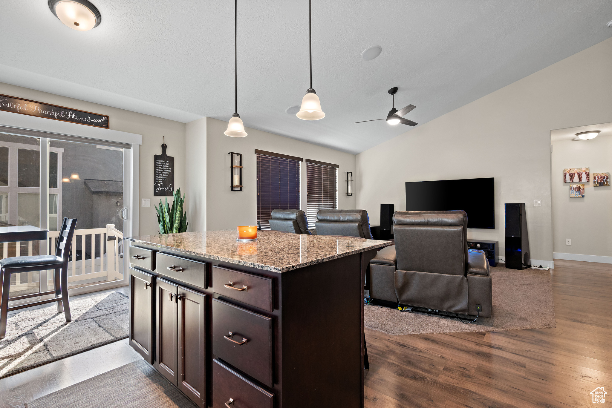 QUAILHILL - Residential