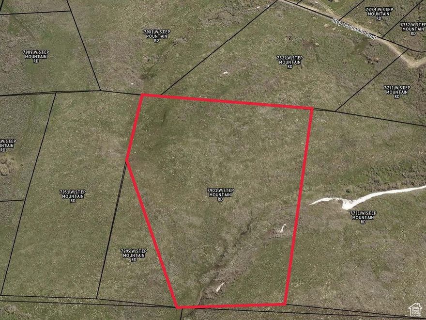 Rose Canyon Parcels invite you to experience country living at its finest, where every moment is infused with the serenity of peaceful surroundings. For those with a passion for equestrian pursuits, Rose Canyon Parcels provide ample space for horse enthusiasts to create their own private stables. Rose Canyon Parcels cater to those seeking a harmonious blend of rural tranquility and the joy of animal companionship. Despite the idyllic rural setting, Rose Canyon Parcels are strategically located to enjoy the luxury of country living without sacrificing convenience, as shopping and retail destinations are less than 20 minutes away. Embrace the beauty of nature as you build your dream home on these pristine parcels. Please reference RC 45 when reaching out for more information. Additional Parcels Available.  Seller Financing Available.