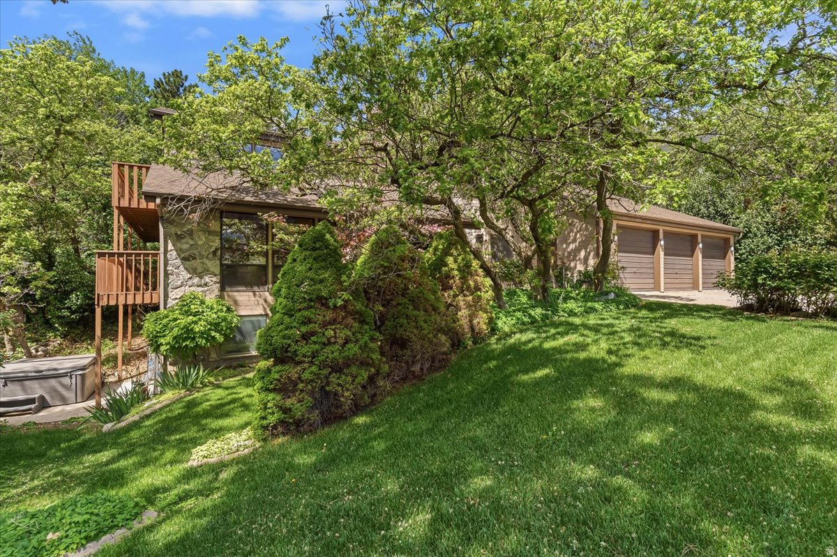 FARMINGTON HILLS - Residential