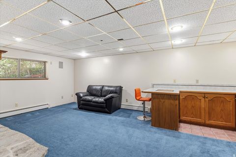 Tiny photo for 905 OAKRIDGE DR, Farmington, UT 84025 (MLS # 2154007)