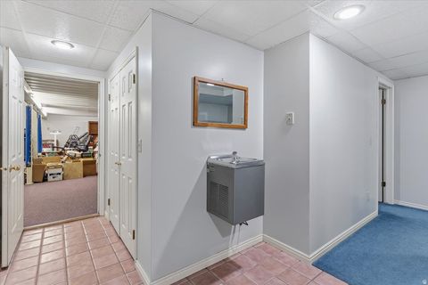 Tiny photo for 905 OAKRIDGE DR, Farmington, UT 84025 (MLS # 2154007)