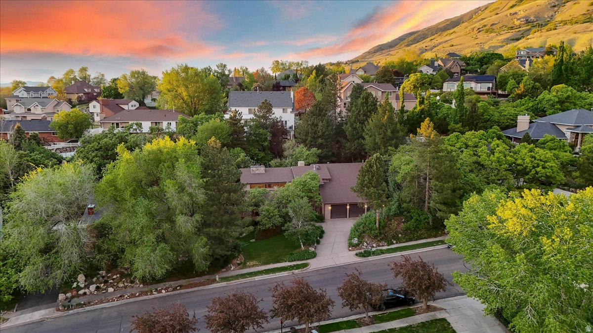 FARMINGTON HILLS - Residential