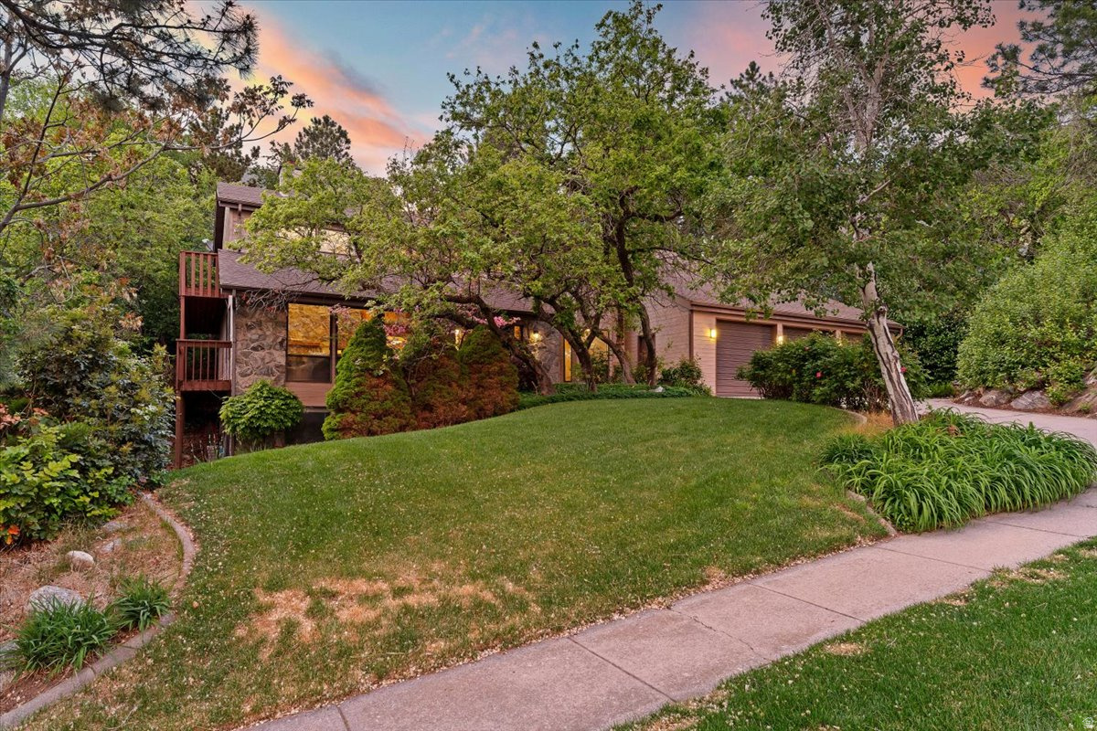 FARMINGTON HILLS - Residential