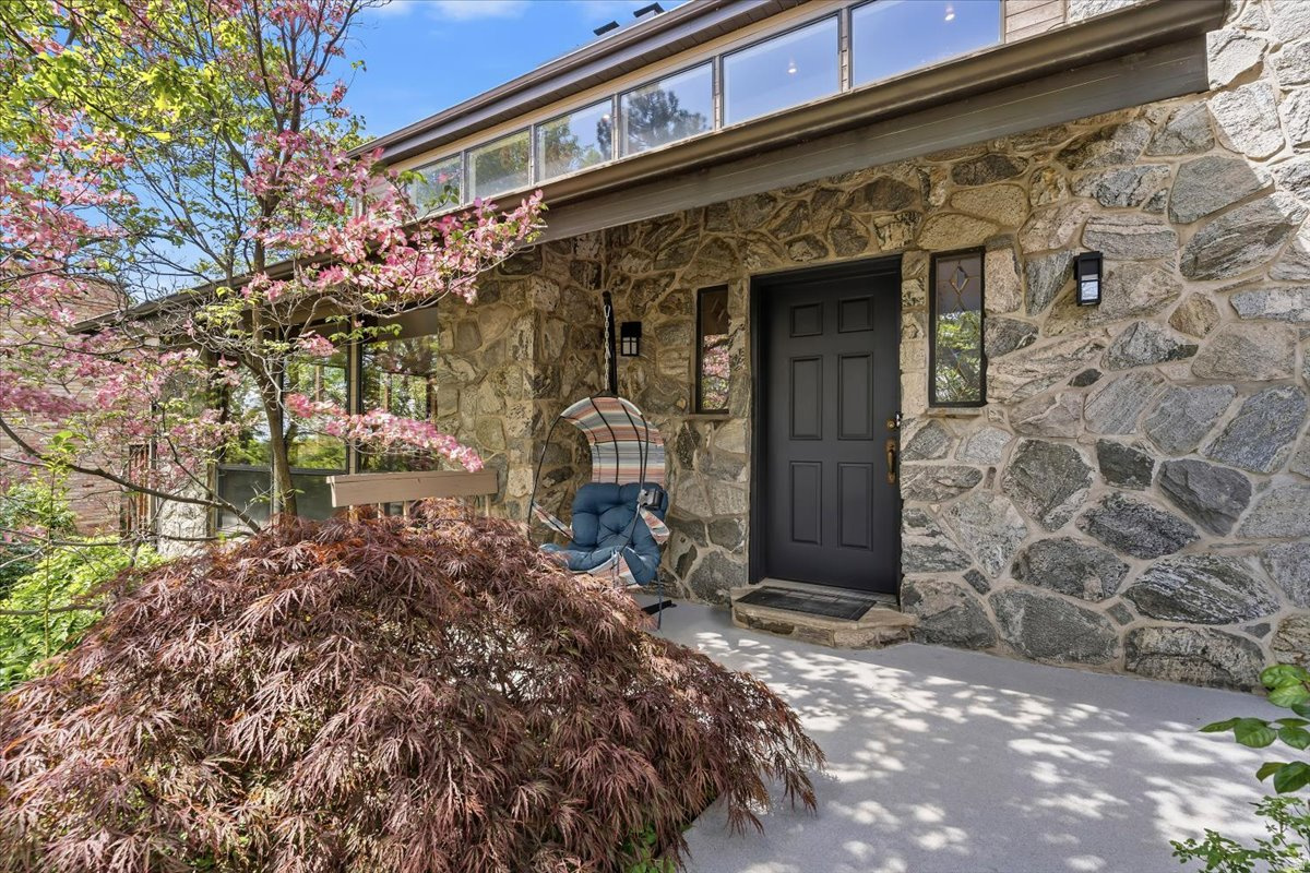 FARMINGTON HILLS - Residential