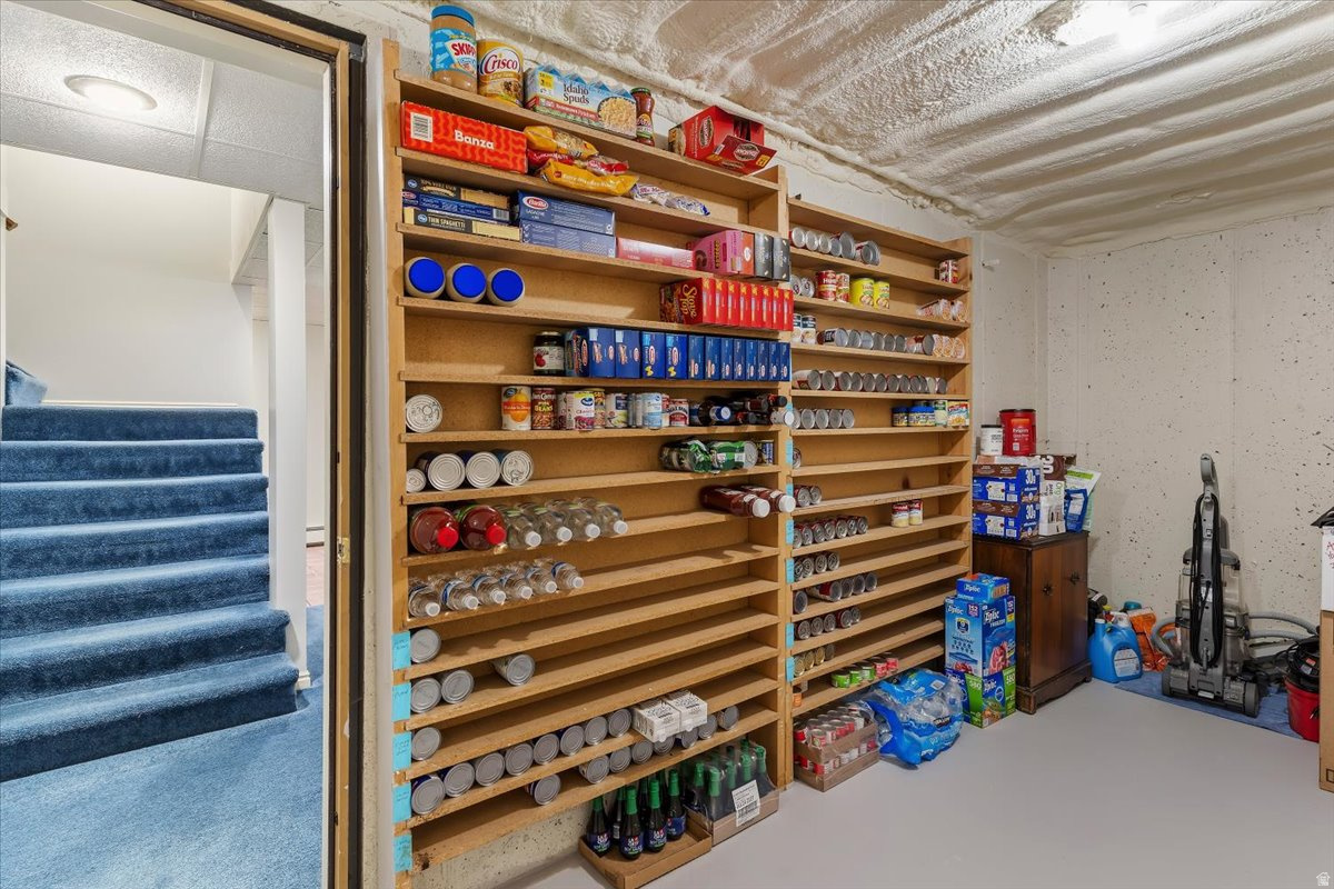 FARMINGTON HILLS - Residential