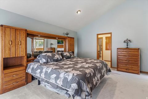 Tiny photo for 905 OAKRIDGE DR, Farmington, UT 84025 (MLS # 2154007)