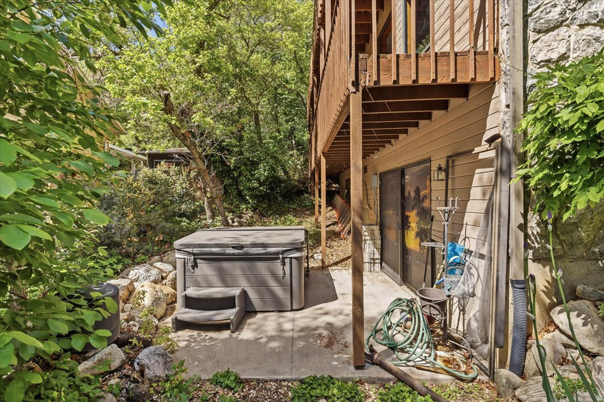 FARMINGTON HILLS - Residential