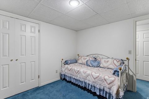 Tiny photo for 905 OAKRIDGE DR, Farmington, UT 84025 (MLS # 2154007)