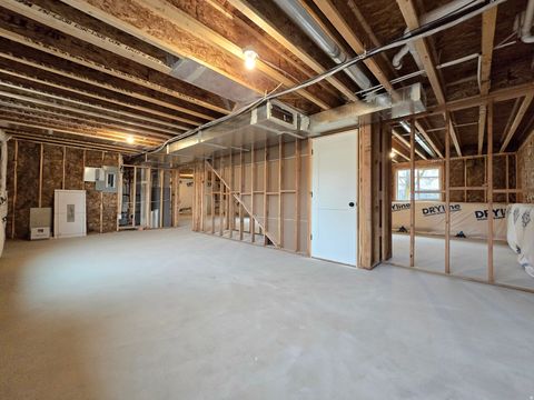 Tiny photo for 1019 W 200 N, Clearfield, UT 84015 (MLS # 2139184)