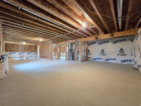 Tiny photo for 1019 W 200 N, Clearfield, UT 84015 (MLS # 2139184)