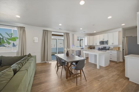 Tiny photo for 836 S 250 W, American Fork, UT 84003 (MLS # 2147728)