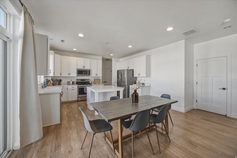 Tiny photo for 836 S 250 W, American Fork, UT 84003 (MLS # 2147728)