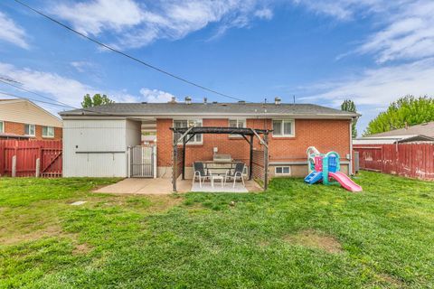 Tiny photo for 112 W 350 N, Clearfield, UT 84015 (MLS # 2151099)