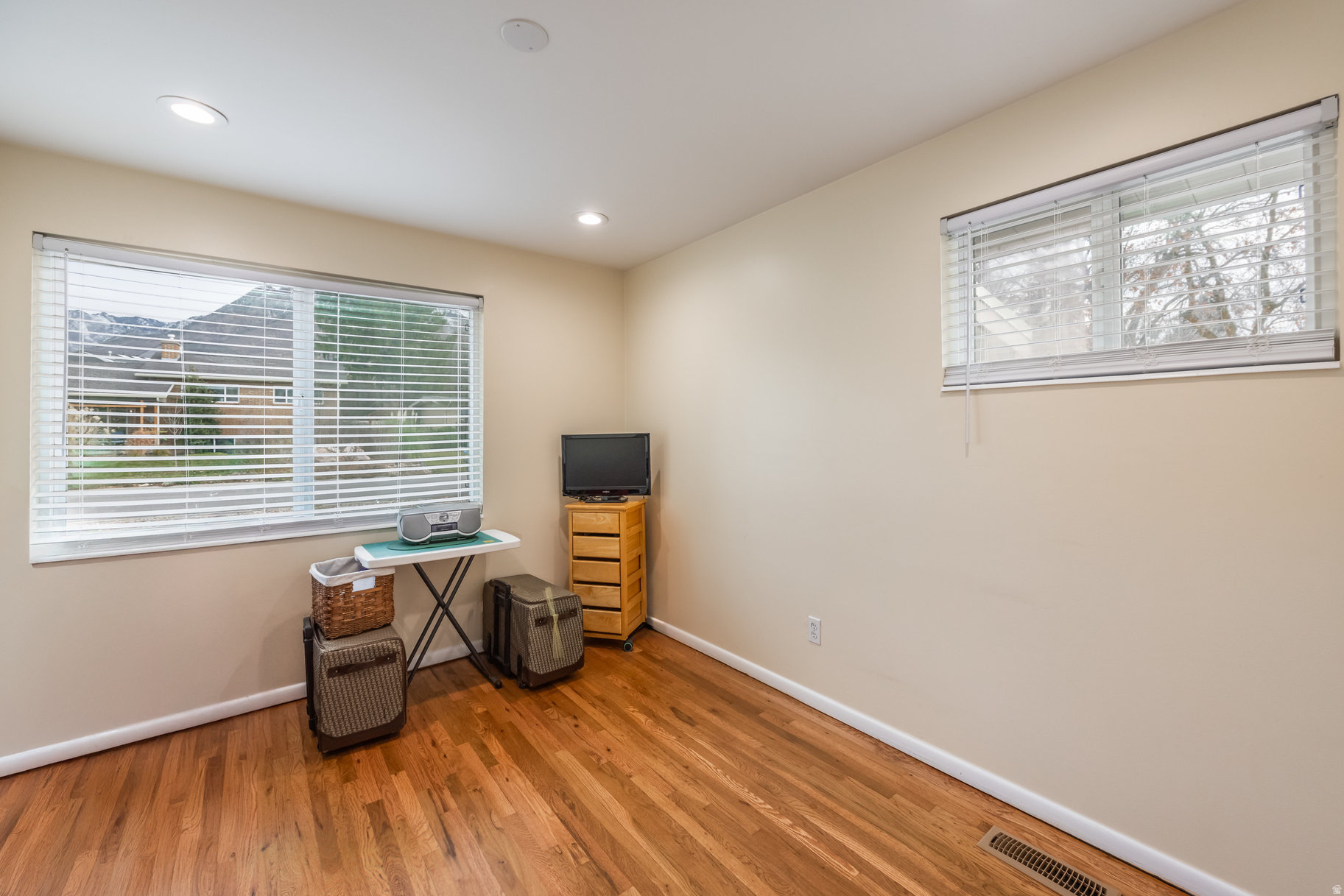 COTTONWOOD MEADOWS - Residential