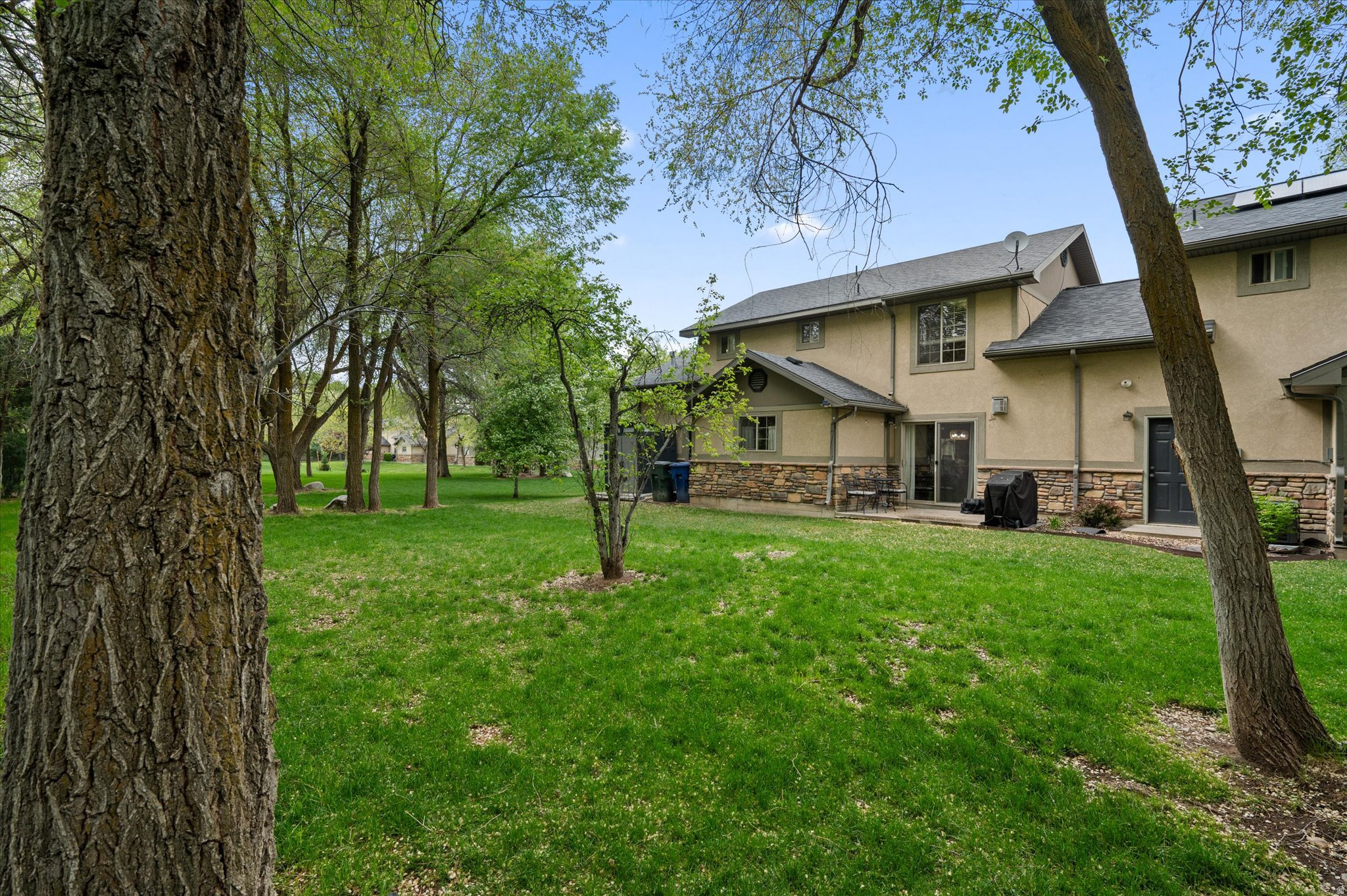 RIVER GLEN - Residential