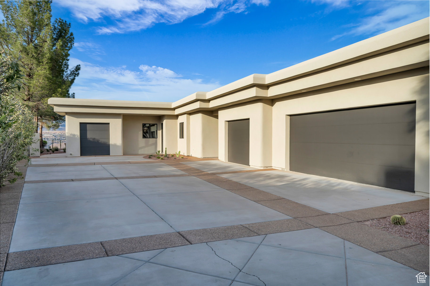 STONE CLIFF 5 - Residential