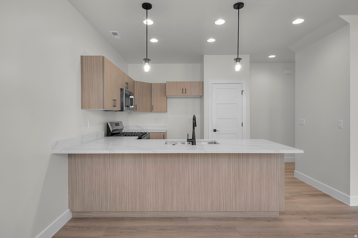 SOUTH DESERT - Residential