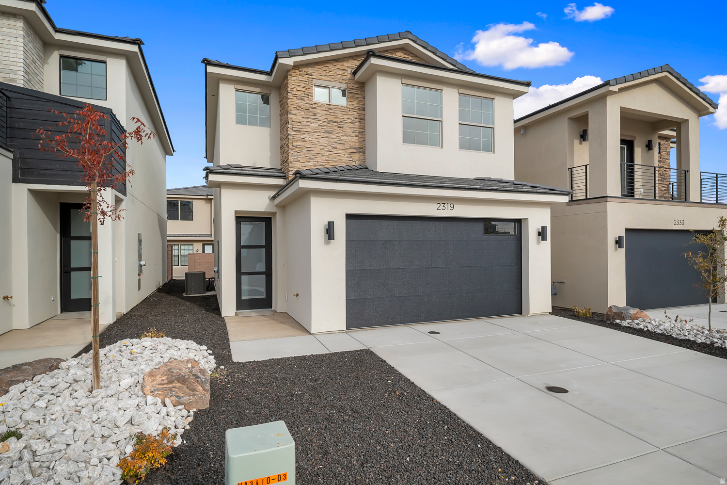 SOUTH DESERT - Residential