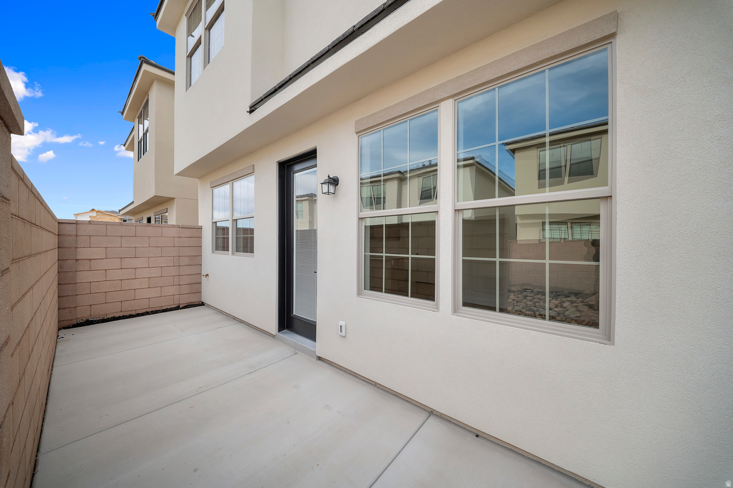 SOUTH DESERT - Residential