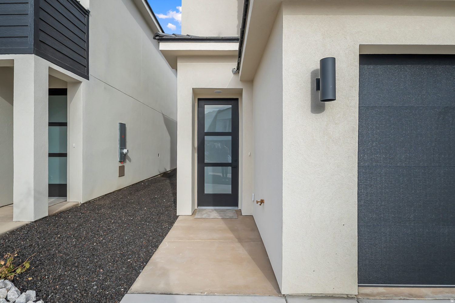 SOUTH DESERT - Residential