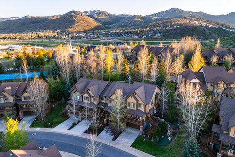 Photo of 3033 CANYON LINKS DR, Park City, UT 84098 (MLS # 2084748) Photo of 3033 CANYON LINKS DR, Park City, UT 84098 (MLS # 2084748)
