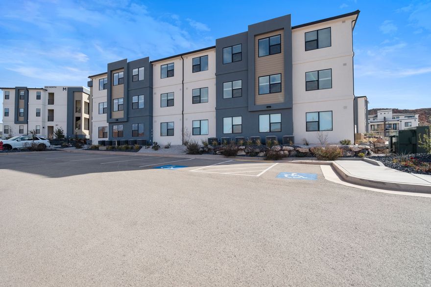 Coral Springs Condos. Best location in complex! New! Ground floor, near pool, ADA compliant. 3 bedroom, 2.75 bath. BLDG N. Nightly rental! Guests have access to fitness center, tennis court, basketball court, indoor pool, outdoor pools, lazy river, hot tub and outdoor kitchen and barbecues. Unit 100 is also available for sale, MLS 26-268391. Buy both and list as combined listing on Airbnb.