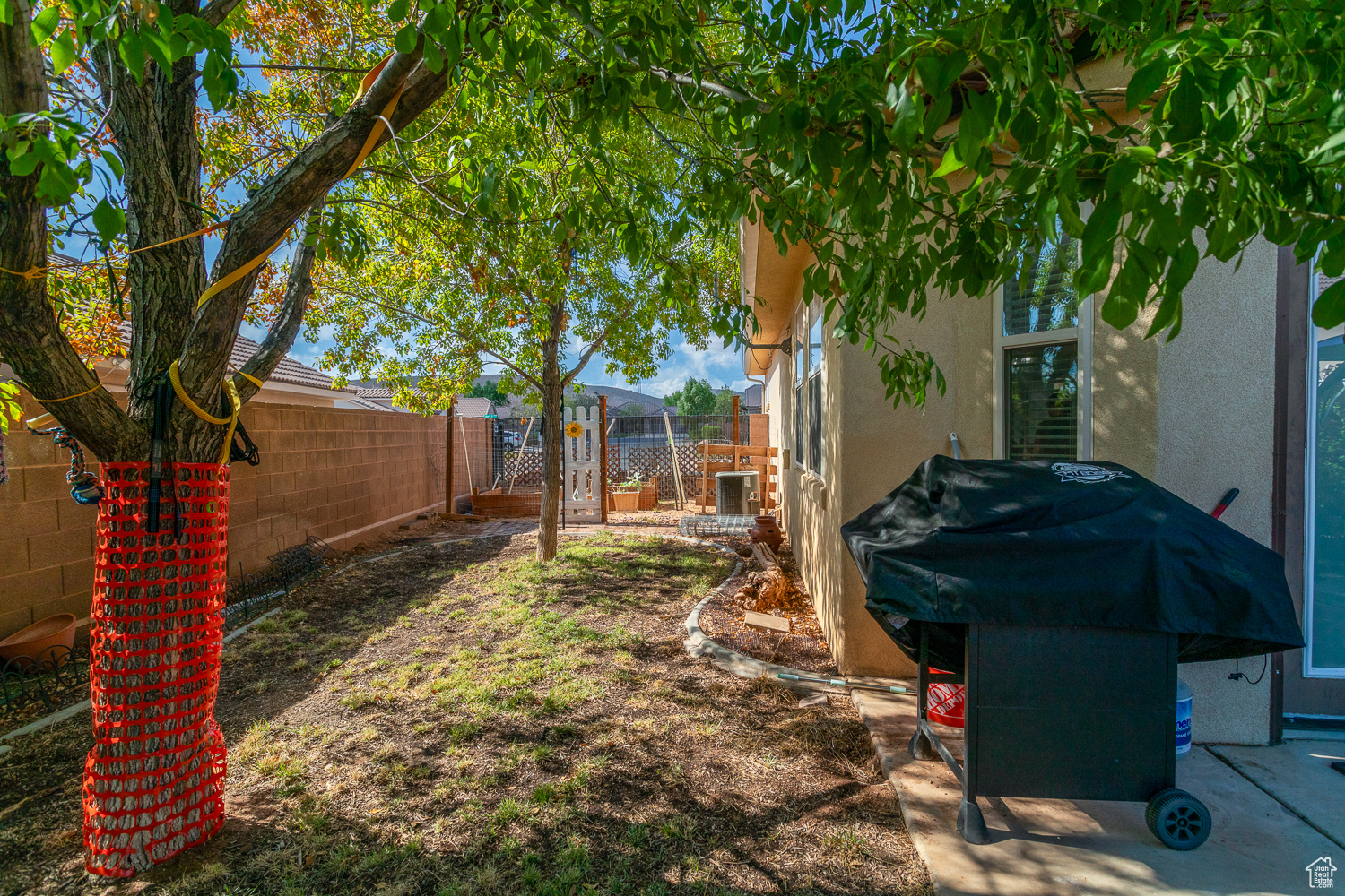 ESTATES AT HIDDEN VALLEY - Residential
