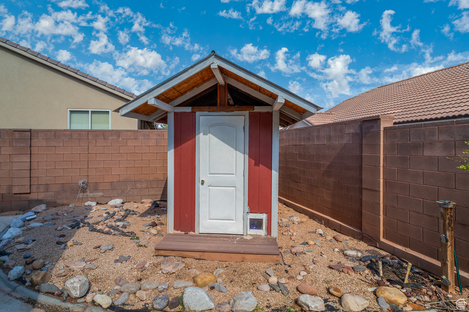 ESTATES AT HIDDEN VALLEY - Residential