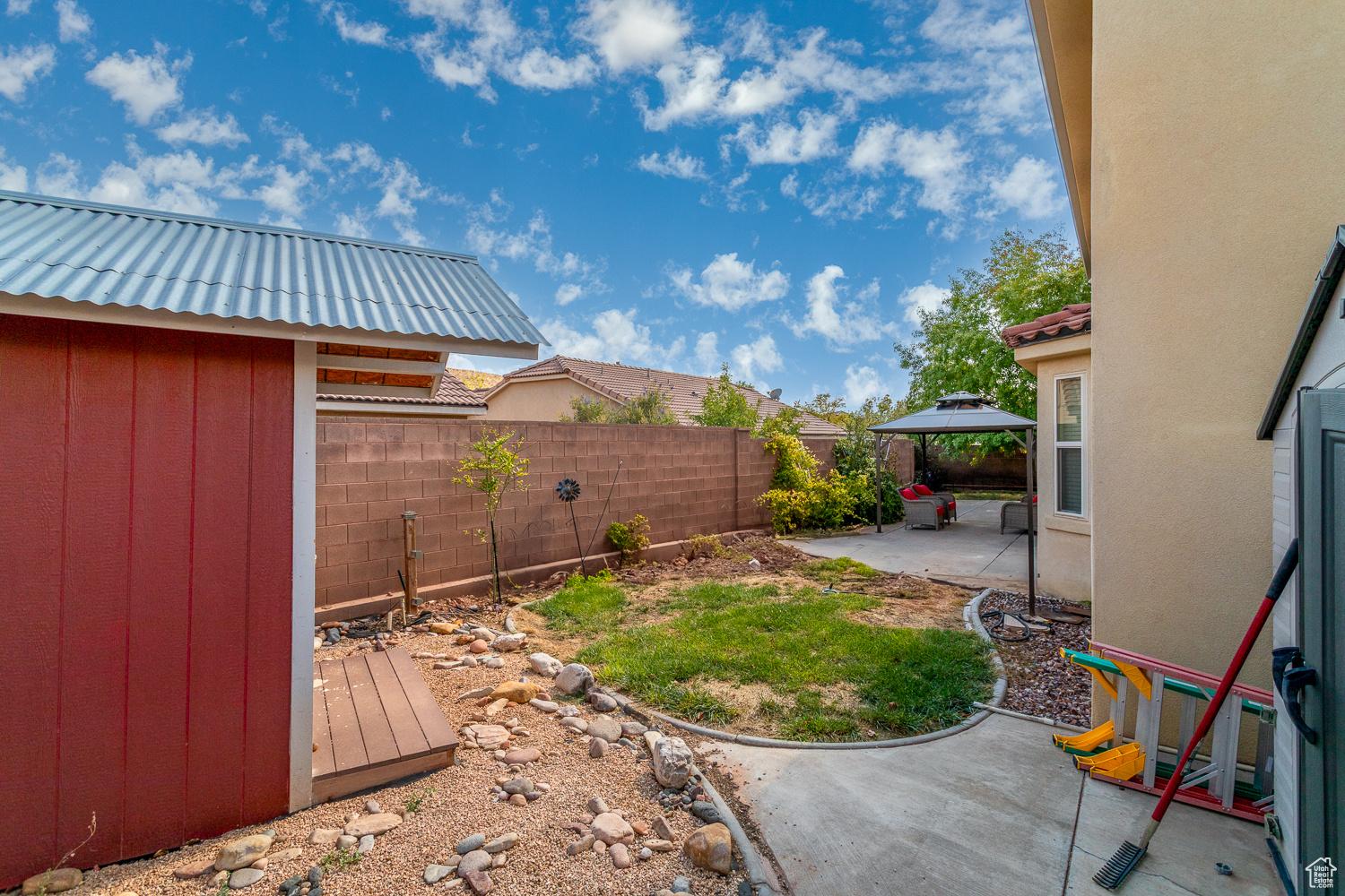 ESTATES AT HIDDEN VALLEY - Residential