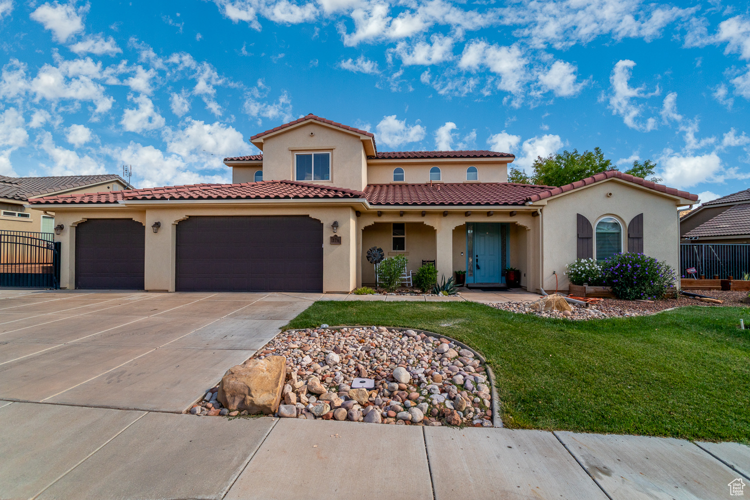 ESTATES AT HIDDEN VALLEY - Residential
