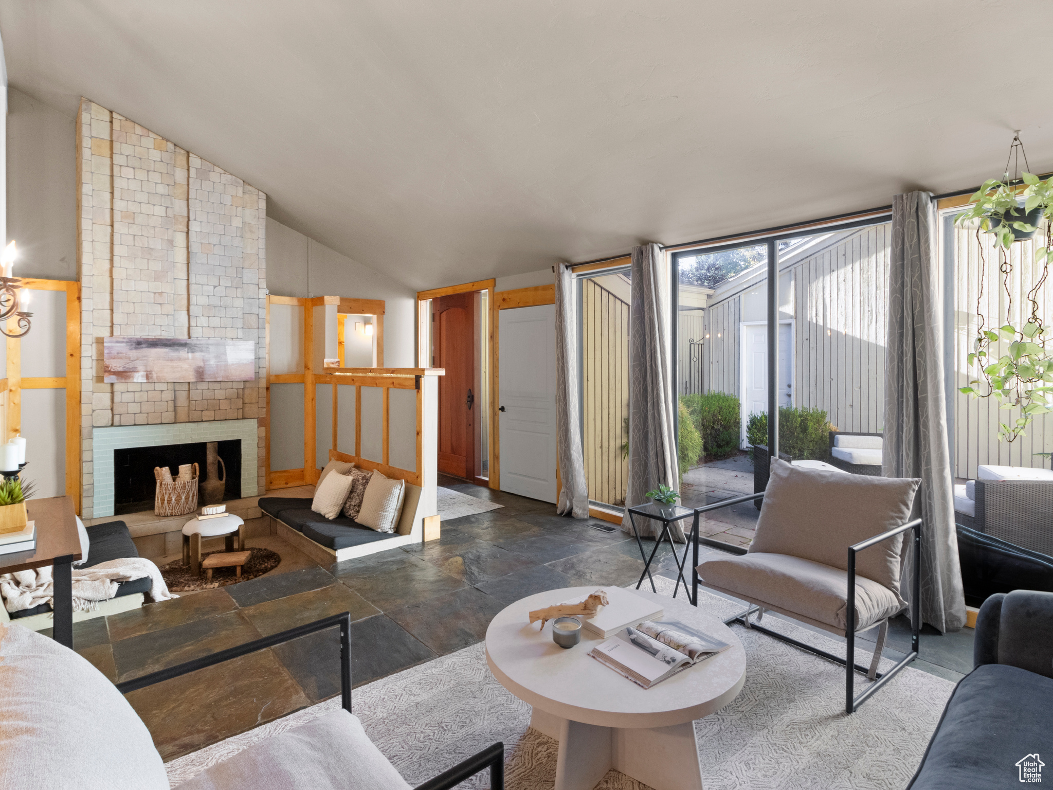 MARRCREST - Residential