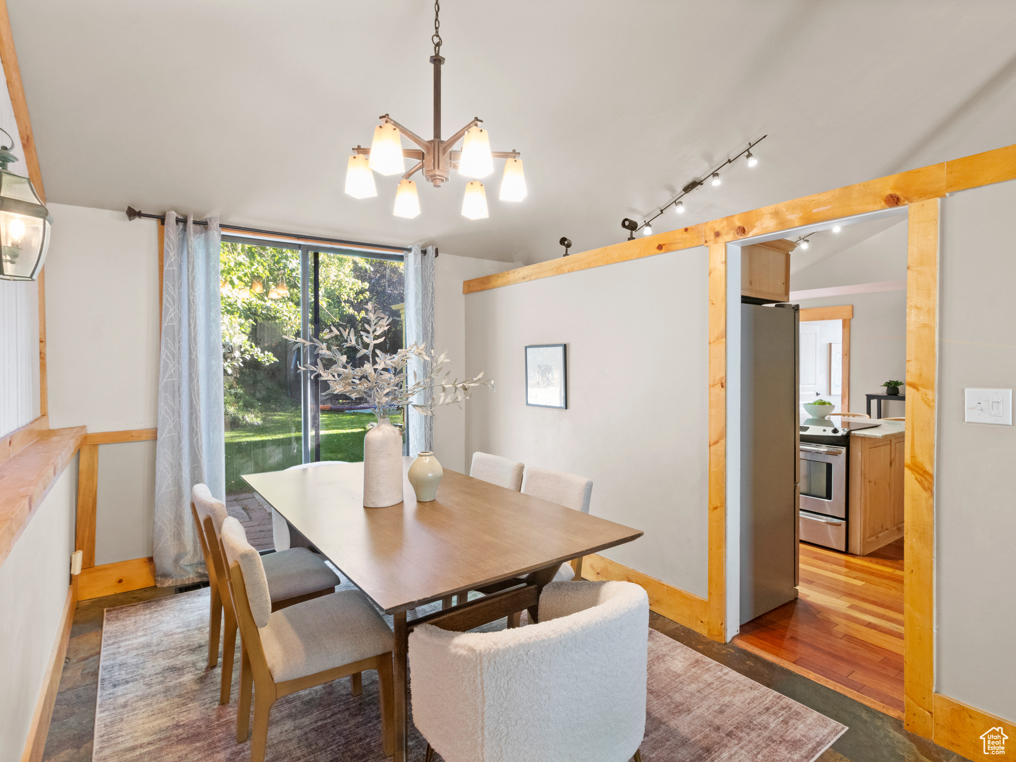 MARRCREST - Residential