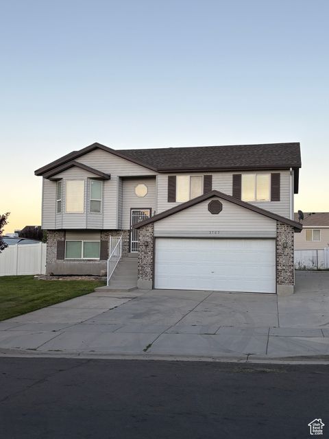 Tiny photo for 3765 S STABLE BAY DR, Magna, UT 84044 (MLS # 2113920)
