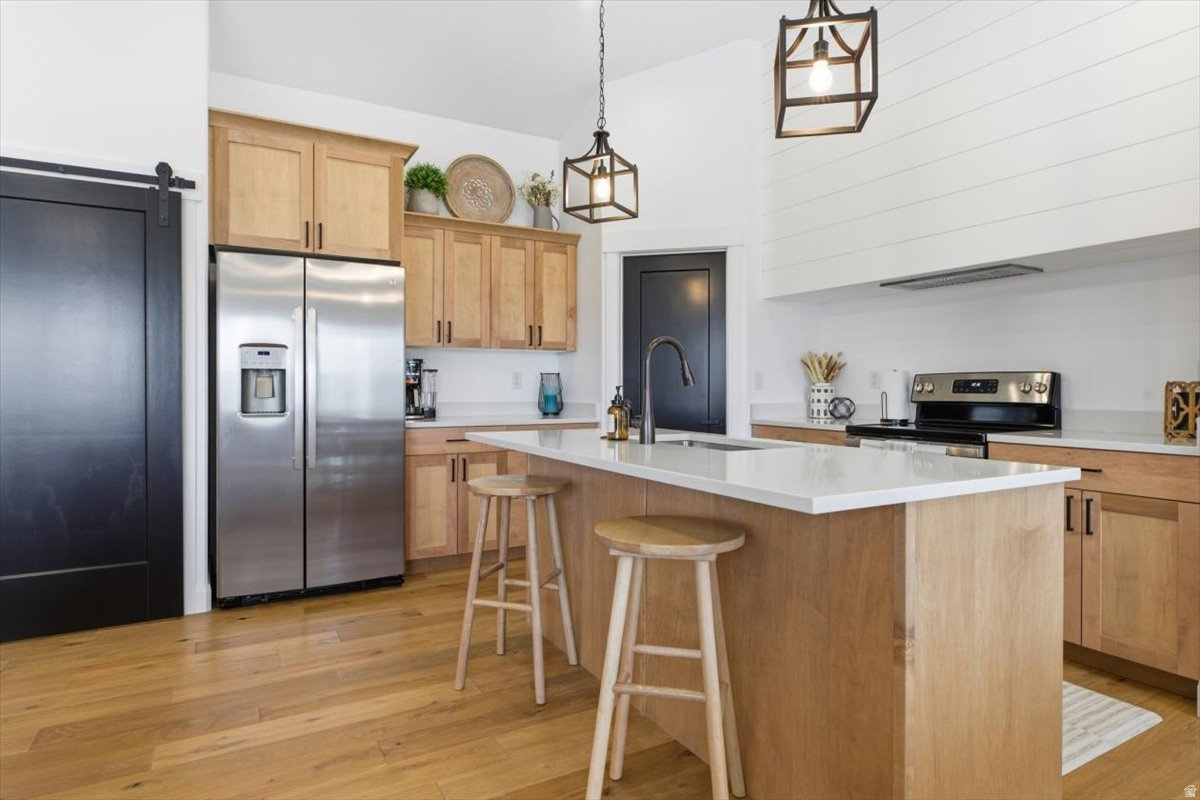 CITY CREEK - Residential