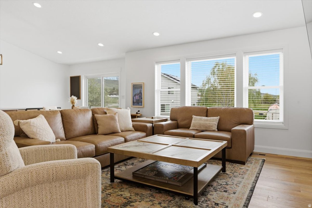 CITY CREEK - Residential