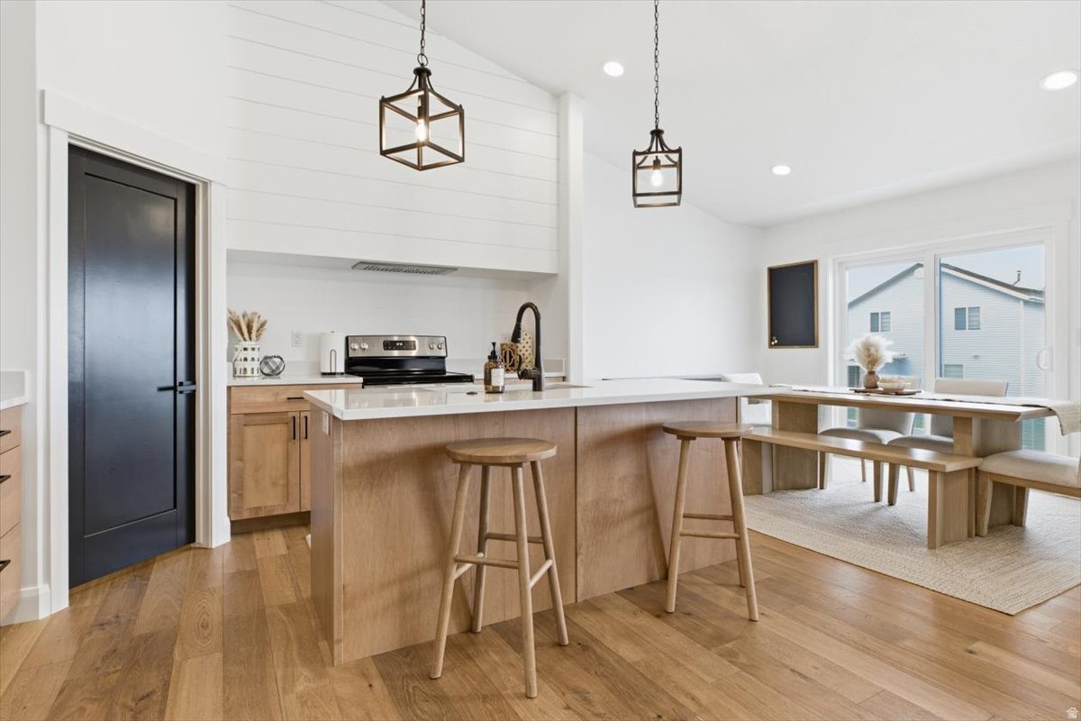 CITY CREEK - Residential